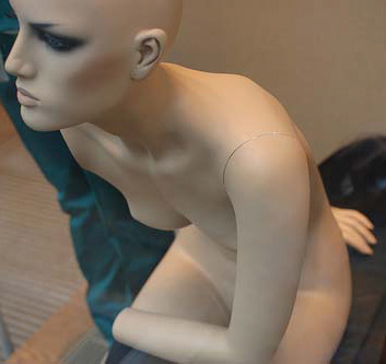 A sitting mannequin 